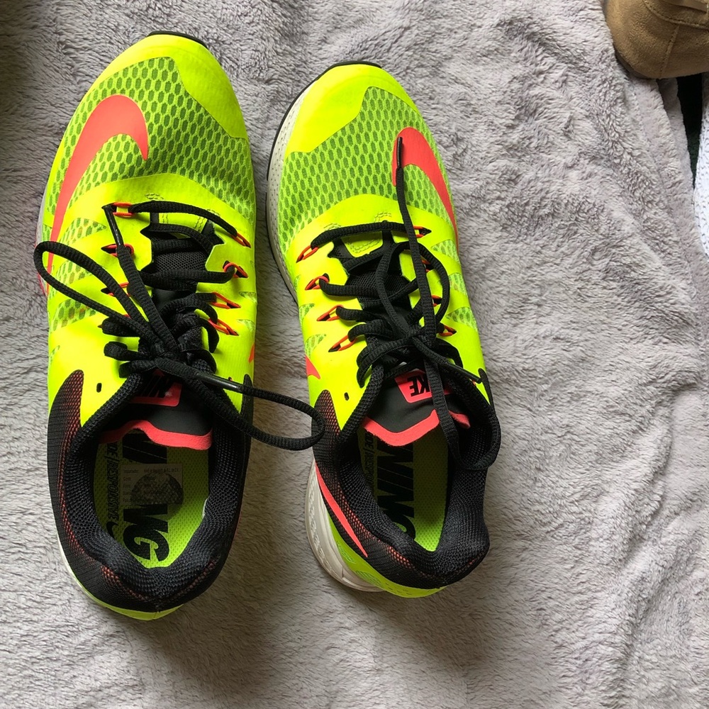 Nike Elite 7 running shoes